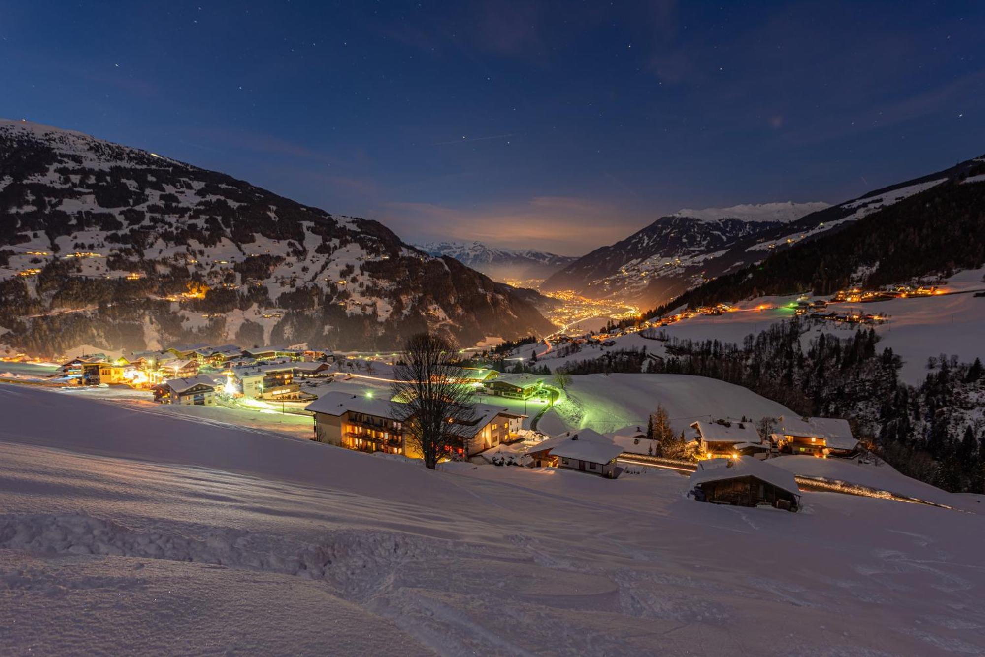 היינצנברג Ferienwohnung Ausblick Zillertal מראה חיצוני תמונה