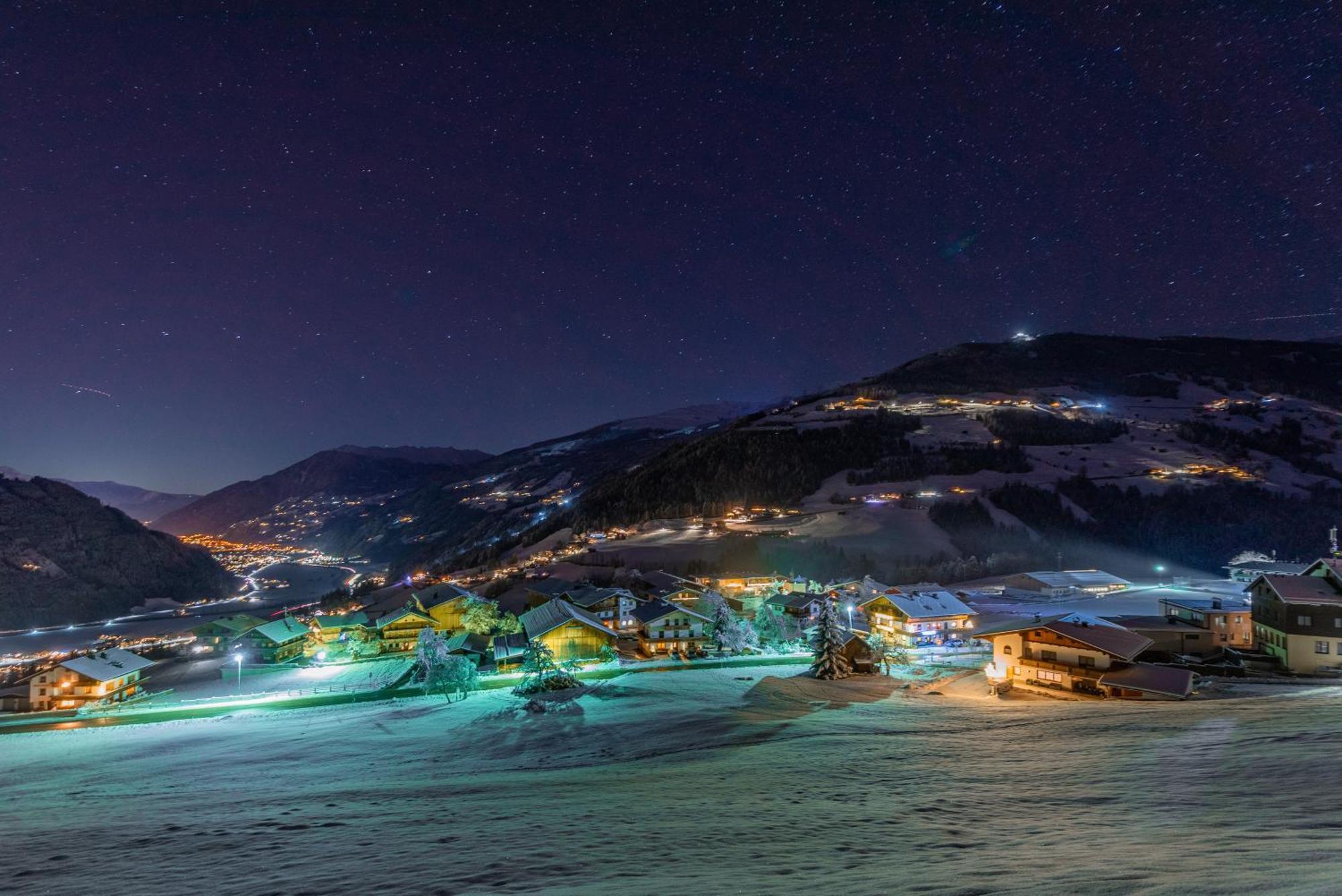 היינצנברג Ferienwohnung Ausblick Zillertal מראה חיצוני תמונה
