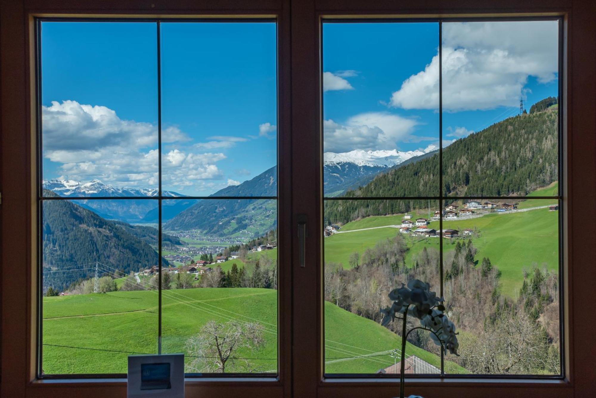 היינצנברג Ferienwohnung Ausblick Zillertal מראה חיצוני תמונה